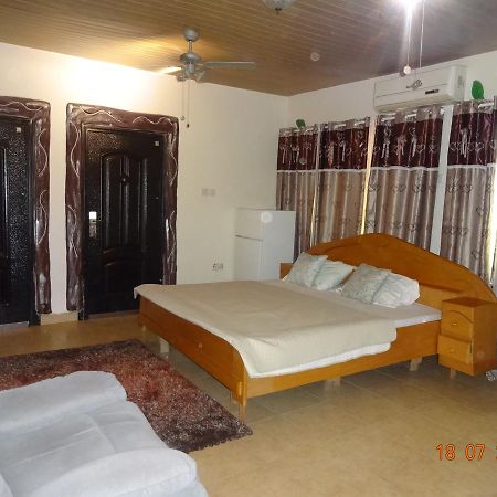Nordik Palace Bed & Breakfast Тема Экстерьер фото